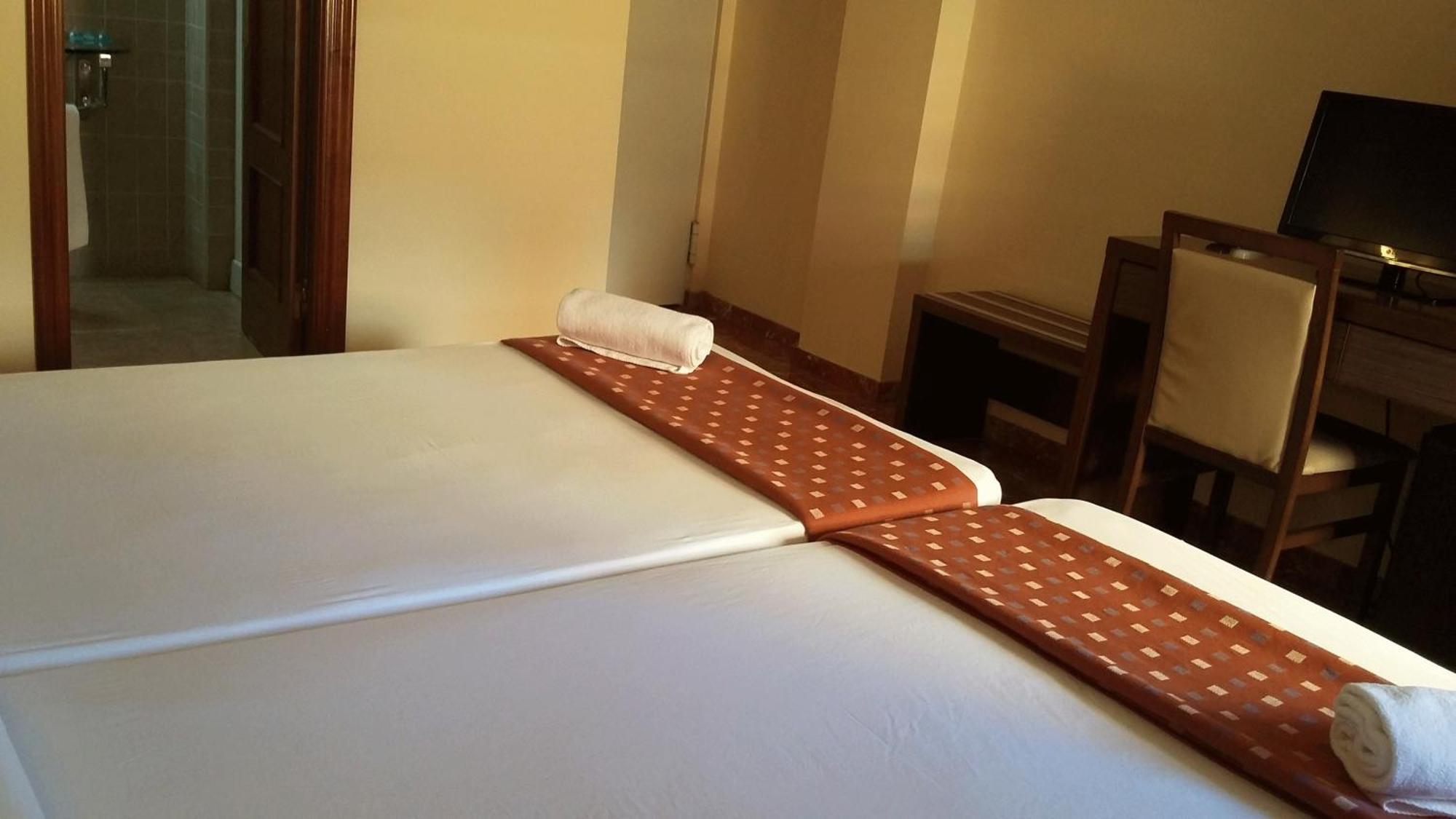 Hotel Marina Huelva Luaran gambar