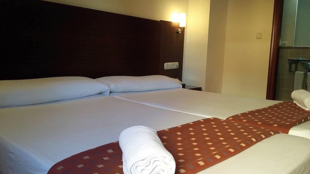 Hotel Marina Huelva Luaran gambar